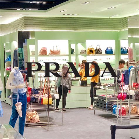 Prada outlet hk